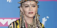 Iran, Madonna: &ldquo;Tenete duro, rivoluzione necessaria&rdquo;
