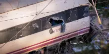 Spagna, incidente ferroviario in Andalusia: 41 morti. Proseguono le ricerche dei dispersi &ndash; La diretta