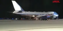 Problema elettrico, Air Force One con Trump diretto a Davos rientra