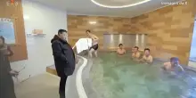 Corea del Nord, Kim Jong-un inaugura il pi&ugrave; grande resort termale del Paese