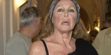 Ursula Andress denuncia: &ldquo;Truffata per 20 milioni di euro&rdquo;