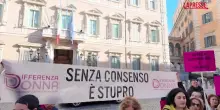 Ddl Violenza donne, protesta davanti al Senato contro il testo Bongiorno: &ldquo;Senza consenso &egrave; violenza&rdquo;