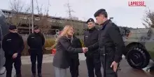 Milano, Giorgia Meloni incontra i militari alla stazione Rogoredo