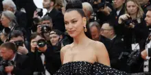 Sanremo 2026, Irina Shayk co-conduttrice della terza serata