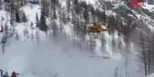 Valanga fuoripista sopra Courmayeur, le operazioni del Soccorso Alpino