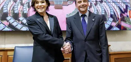 Elisabetta Gualmini lascia il Pd e va da Calenda: &ldquo;Schlein si &egrave; presa il partito&rdquo;