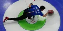 Olimpiadi 2026, gli azzurri del curling puntano alle semifinali. Oggi l&rsquo;esordio dello sci alpinismo &ndash; la diretta