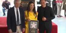 Michelle Yeoh, lattrice Premio Oscar svela la sua stella sulla Hollywood Walk of Fame