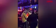 New Orleans, il video dellarresto dellattore Shia LaBeouf durante le celebrazioni del Mardi Gras