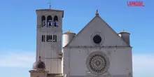 Ad Assisi folla allesposizione delle spoglie di San Francesco