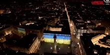 Palazzo Chigi con i colori dellUcraina nel quarto anniversario della guerra: le immagini da drone