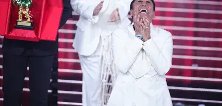 Sanremo 2026, trionfa Sal Da Vinci e Conti incorona De Martino per il 2027. Con lui Clerici