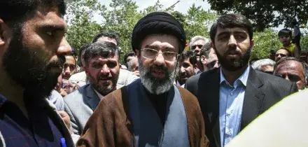 Mojtaba Khamenei, chi &egrave; la nuova Guida Suprema dell&rsquo;Iran