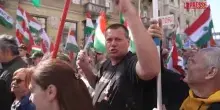 Ungheria, in piazza i sostenitori del premier Orban a Budapest