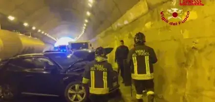 Maxi tamponamento in galleria sulla Palermo-Messina, 80 mezzi coinvolti