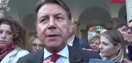 Carburanti, Conte: "Decretino &egrave; una presa in giro per rassicurare chi va a votare"
