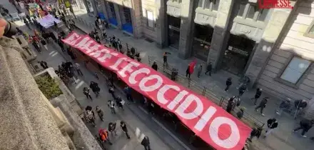Torino, in 400 alla manifestazione Fridays for Future