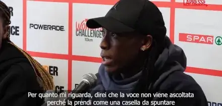 Il Cio esclude le atlete transgender, Semenya: "&Egrave; una bugia, risponderemo con forza"