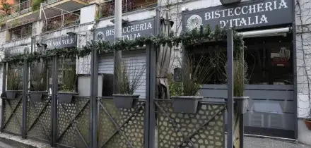 Caso Delmastro, indagine sui Caroccia: &ldquo;Nel ristorante soldi del clan Senese&rdquo;