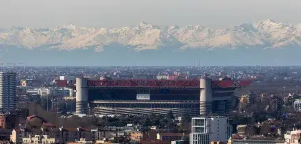 Stadio San Siro, perquisizioni della guardia di finanza in Comune Milano e societ&agrave; M-I s.r.l.