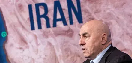 Iran, Crosetto nega la base di Sigonella ai bombardieri Usa