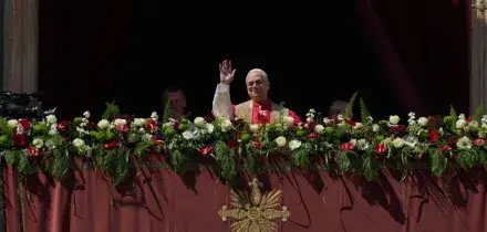 La prima Pasqua di Papa Leone XIV: &ldquo;Chi ha potere di scatenare le guerre scelga la pace&rdquo;