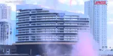 Usa, demolito il Mandarin Oriental Miami: in pochi secondi scompare completamente