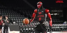 Giappone, Toyota presenta CUE7: il robot che gioca a basket