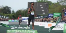Atletica, Yeman Crippa vince la Maratona di Parigi: impresa storica per l&rsquo;Italia