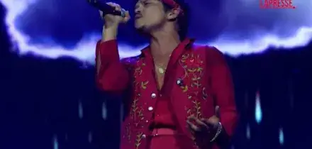 Bruno Mars, ha preso il via da Las Vegas il suo spettacolare &lsquo;The Romantic Tour&rsquo;