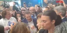 Vinitaly, grande accoglienza e cori per Meloni: "Grande Giorgia"