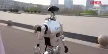 Cina, team di 70 ingegneri perfeziona robot umanoidi