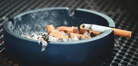 Sigarette, da domani rincari fino a +30 centesimi a pacchetto