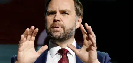 Iran, Vance in partenza per il Pakistan. Teheran chiede il rilascio della nave sequestrata &ndash; La diretta