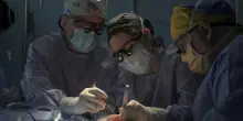 Neurochirurgia, la tecnica che protegge i nervi oculari durante l&rsquo;intervento