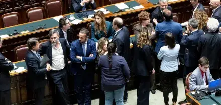 Dl Sicurezza, le opposizioni occupano i banchi del governo &ndash; FOTO