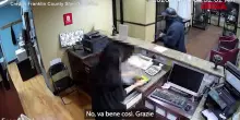 Usa, rapinatore educato ringrazia laddetta alla reception dopo il colpo in hotel