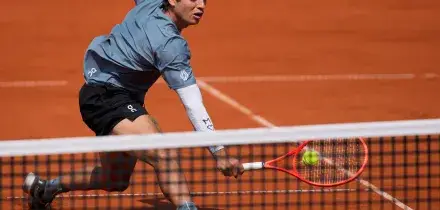 Cobolli e Darderi avanti nell&rsquo;Atp Madrid 2026: sconfitti Carabelli e Cerundolo