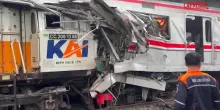 Indonesia: scontro tra treni a Giacarta, 14 morti