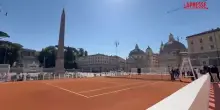 Internazionali Roma 2026, allestito campo regolamentare in piazza del Popolo