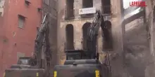 Torre Annunziata, da &ldquo;Fortapasc&rdquo; a piazza Siani: al via l&rsquo;abbattimento del fortino del clan Gionta