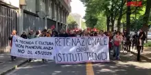 Sciopero scuola, a Torino il corteo contro la riforma degli istituti tecnici