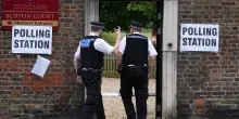 Regno Unito, batosta per i Labour alle elezioni locali: avanza Reform UK di Nigel Farage