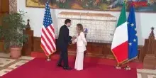 Meloni riceve Rubio a Palazzo Chigi: la stretta di mano tra la premier e il segretario di Stato Usa