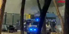 Serie B, Pescara e Spezia retrocedono in Lega Pro: scontri tra ultras e polizia a fine partita