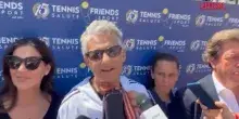 Salute, Fiorello a Tennis & Friends: "Prevenzione &egrave; la miglior medicina, cos&igrave; a 66 anni in forma"