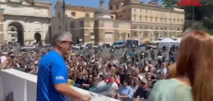 Salute, Fiorello gioca per la prevenzione con Tennis and Friends