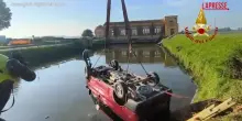 Venezia, minivan finisce in un canale a Chioggia: recuperati tre corpi senza vita