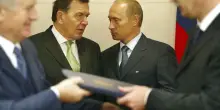 Ucraina, Putin vuole Schroder per negoziare con la Ue. Berlino: &ldquo;Non ha dato prova di essere imparziale&rdquo;