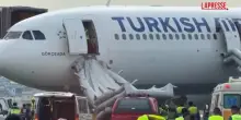 Nepal, volo della Turkish Airlines prende fuoco durante latterraggio: nessun ferito